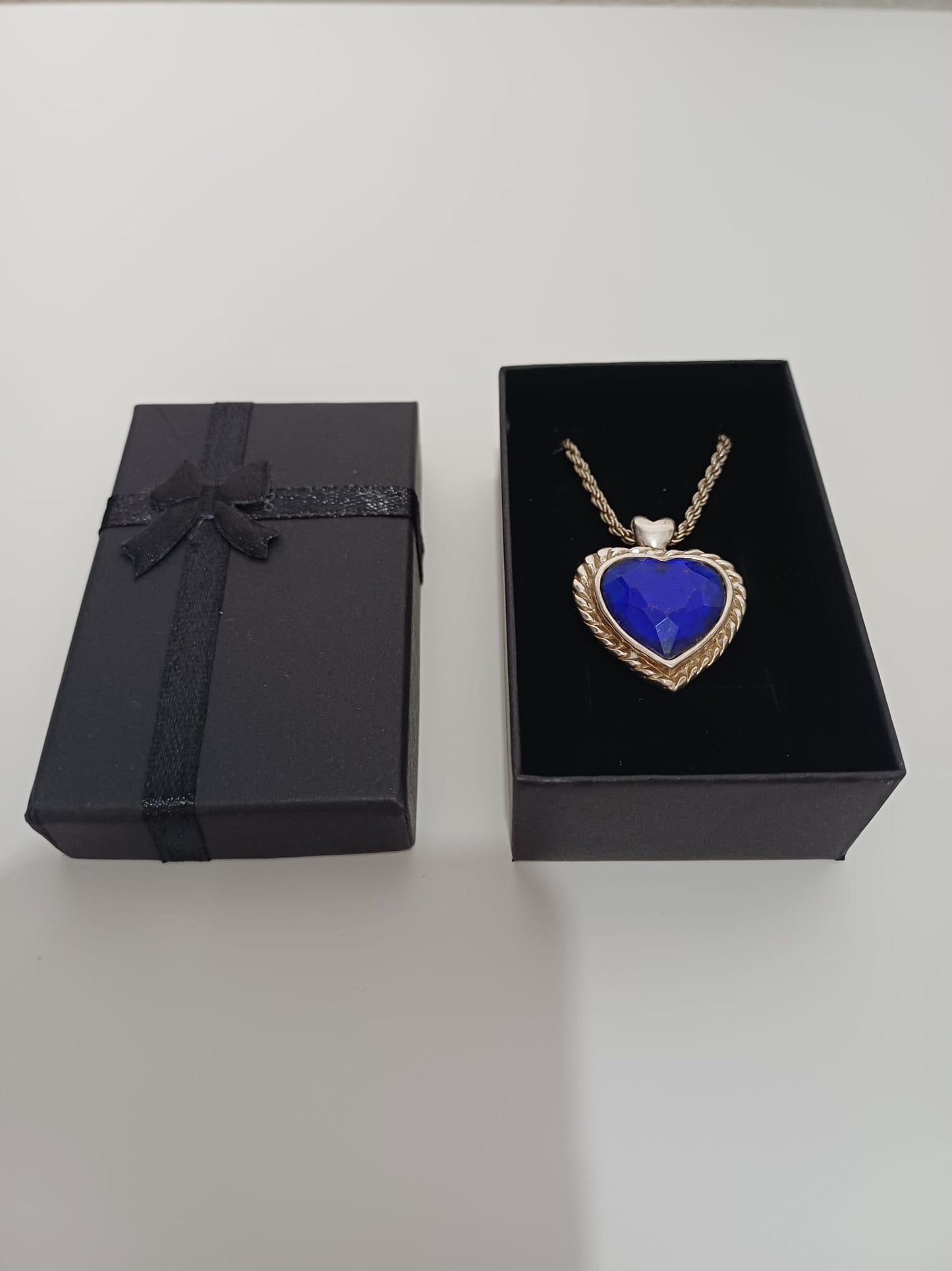Women's Necklace Silver Tone Blue Faceted Heart Pendant Gift Box Approx. 46cm - New