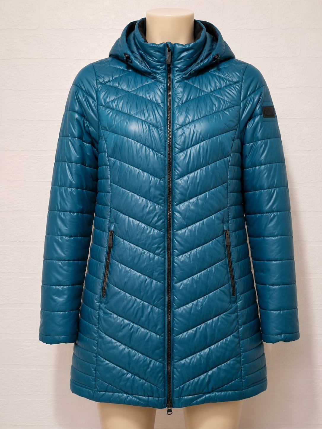 Women's Coat Regatta Great Outdoors Turquoise Hooded Padded Long Size 12 Approx. 19" PTP - Very Good Condition