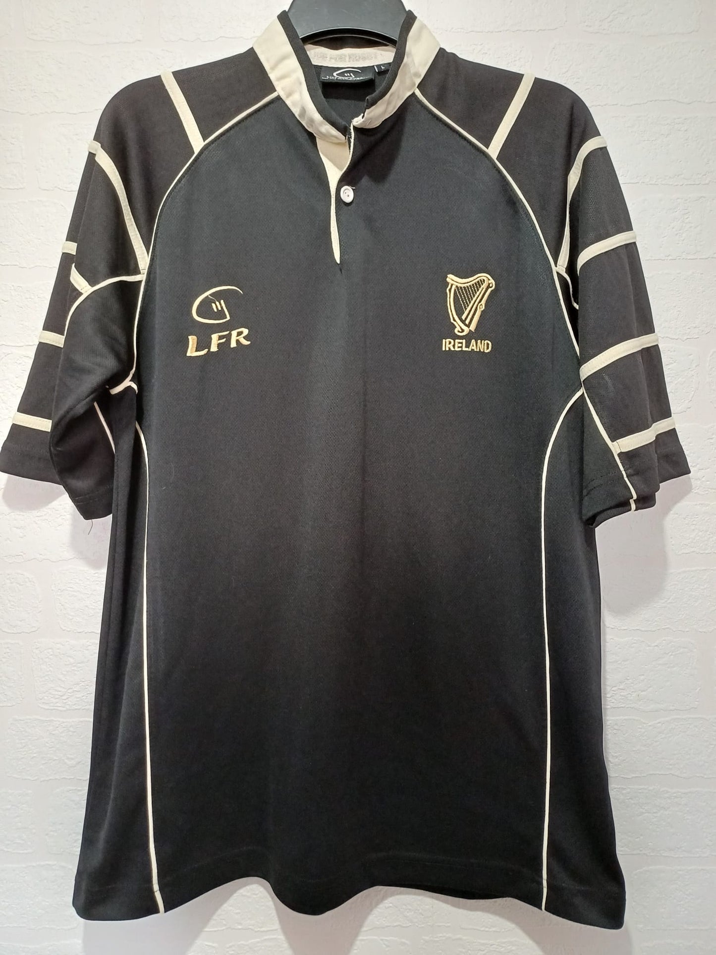 Men's Rugby Shirt Live For Rugby LFR Ireland Black Short Sleeve Large Approx. 23" PTP - Very Good Condition