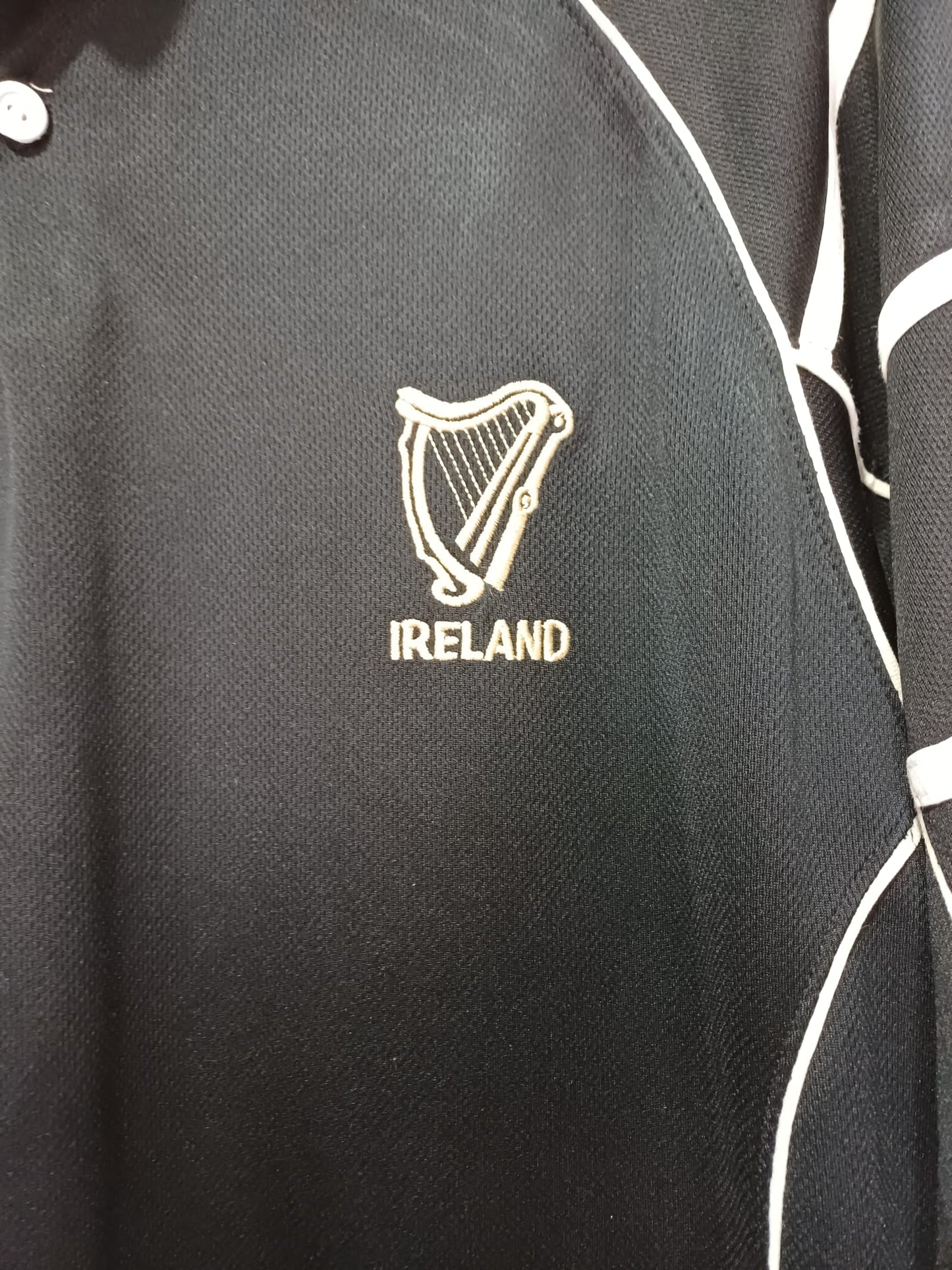 Men's Rugby Shirt Live For Rugby LFR Ireland Black Short Sleeve Large Approx. 23" PTP - Very Good Condition