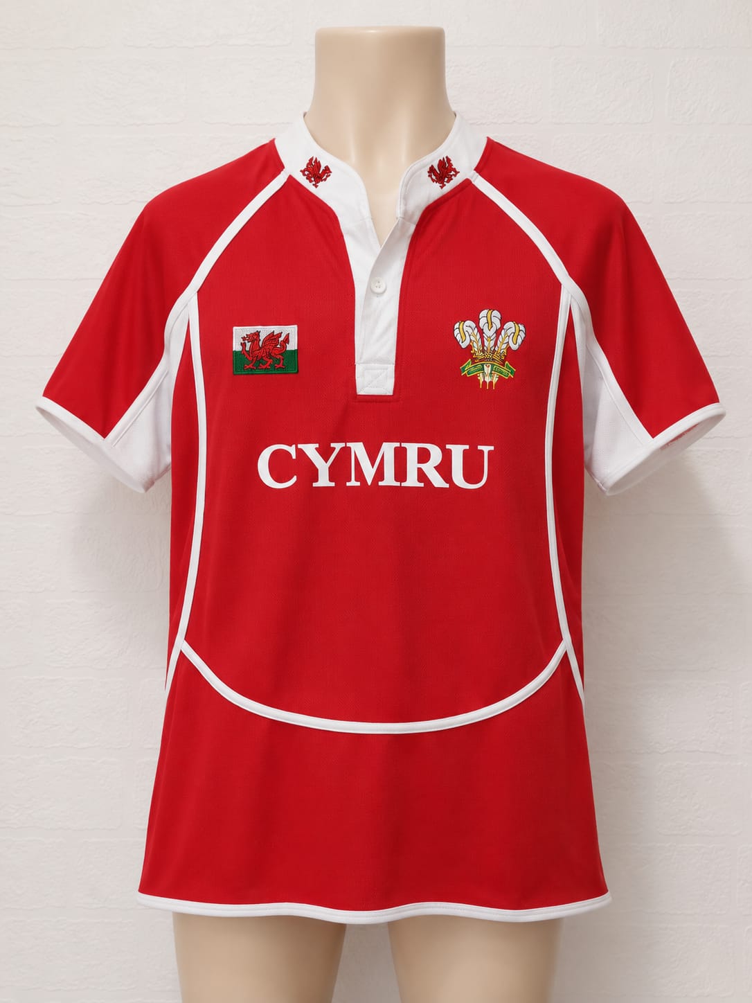 Men's Rugby Shirt Manav Wales Cymru Red & White Short Sleeve XLB Approx. 19" PTP - Very Good Condition