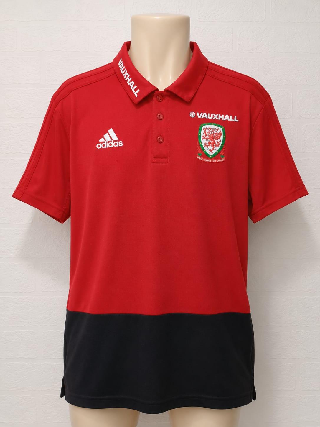 Men's Football Polo Shirt Adidas Wales FA Red & Black Short Sleeve XL Approx. 23" PTP - Very Good Condition