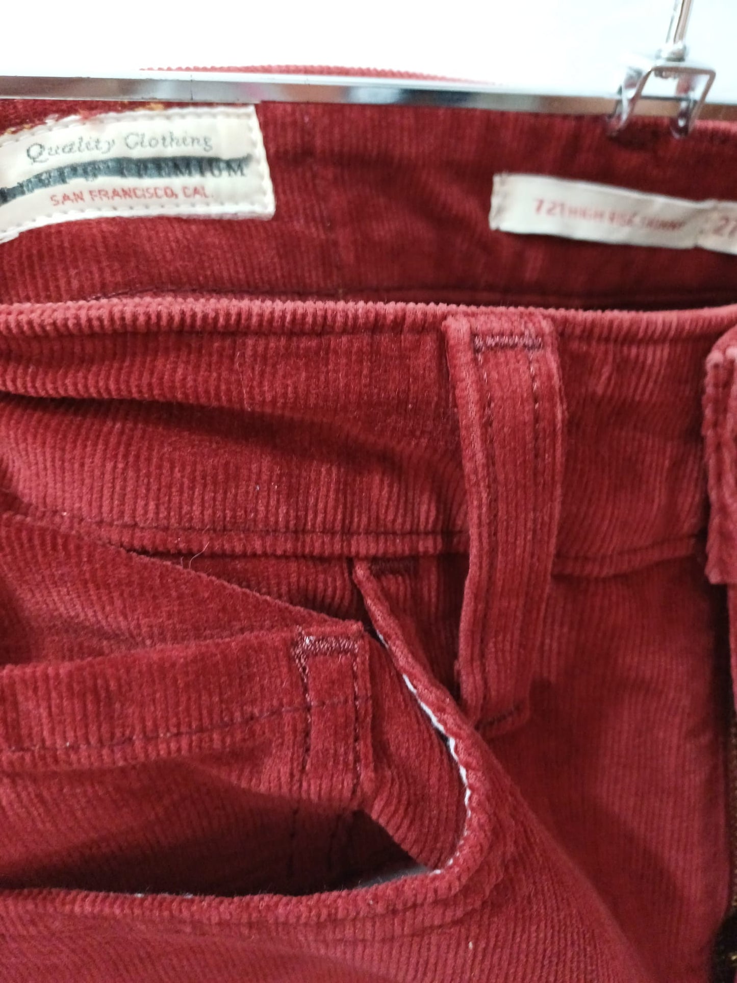 Women's Cord Trousers Levi's 721 Burgundy Red W27 L27 - Very Good Condition