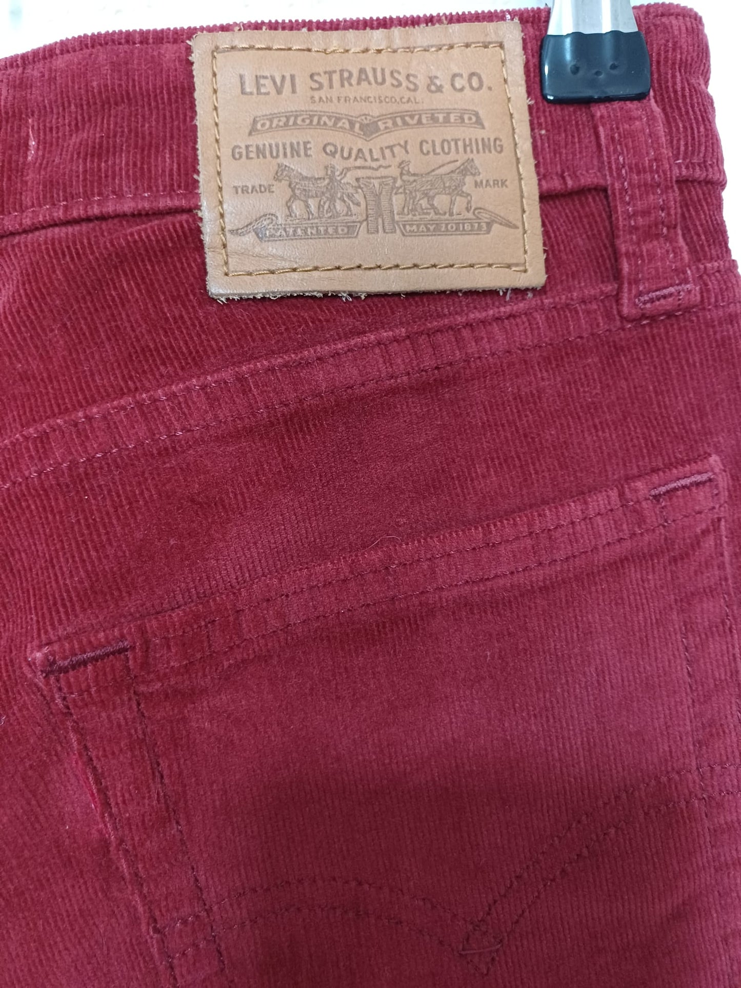 Women's Cord Trousers Levi's 721 Burgundy Red W27 L27 - Very Good Condition
