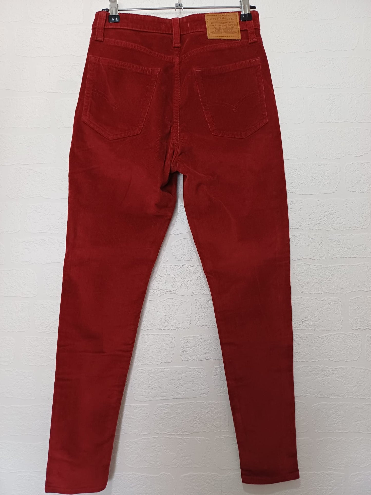 Women's Cord Trousers Levi's 721 Burgundy Red W27 L27 - Very Good Condition