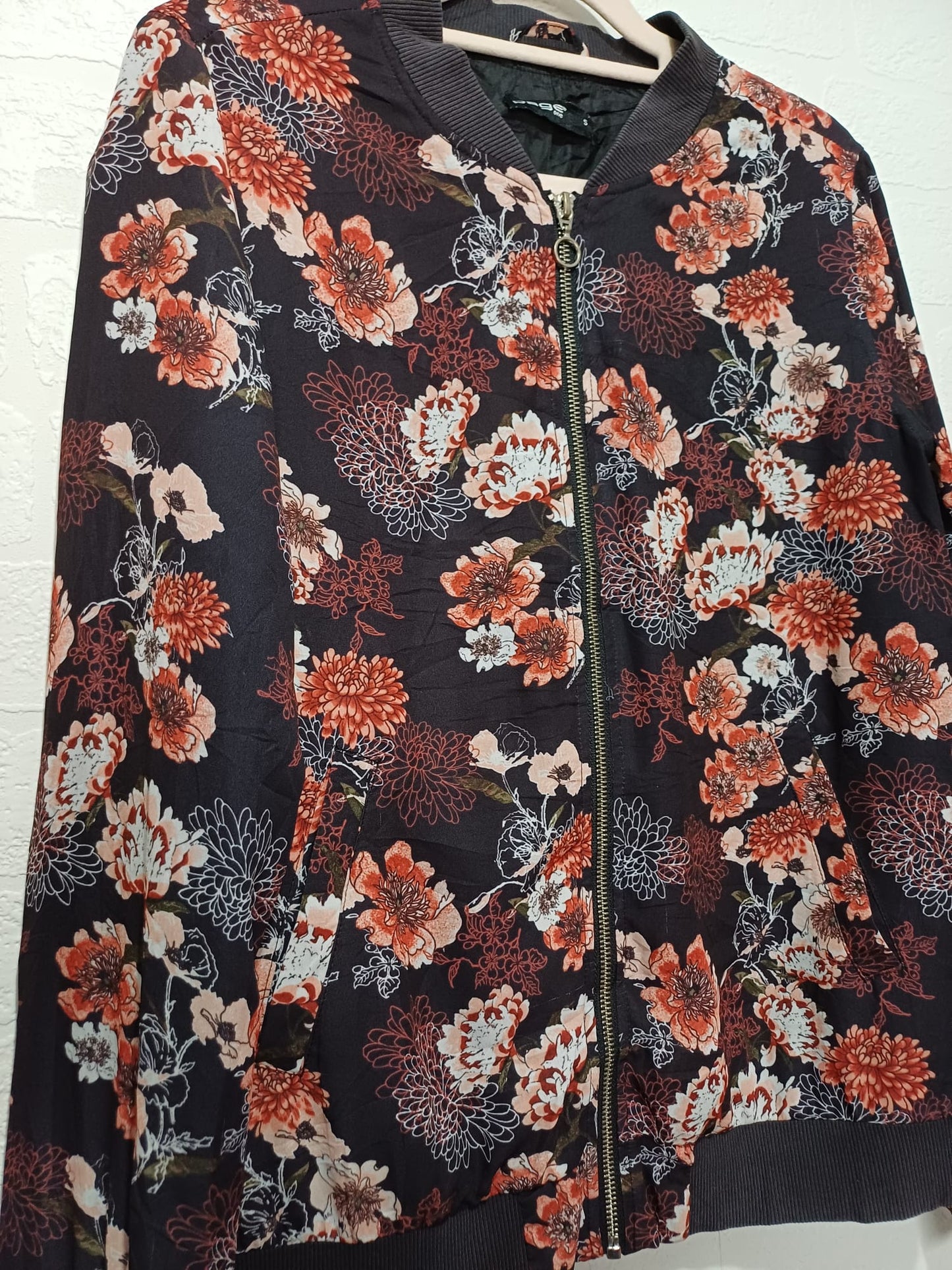 Women's Jacket Page One Black Brown & Orange Floral Lightweight Size S Approx. 19" PTP - Very Good Condition