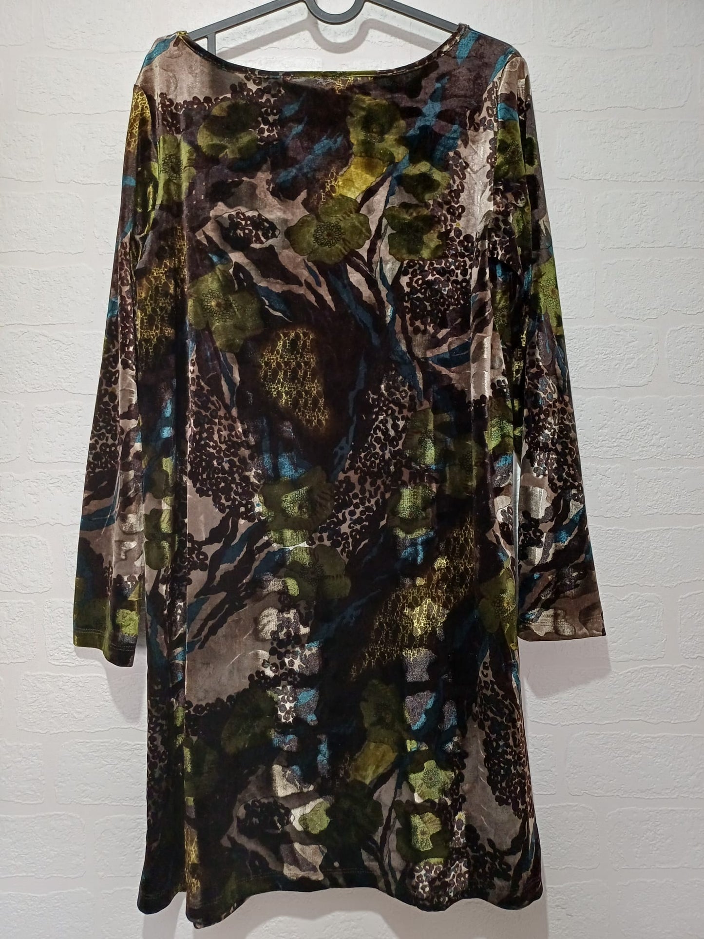 Women's Dress Kim & Co Multicoloured Velvet Style Size M Approx. 18" PTP - Very Good Condition