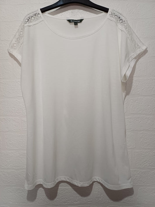 Women's Blouse Bonmarché White Size 14 Approx. 20" PTP - Very Good Condition