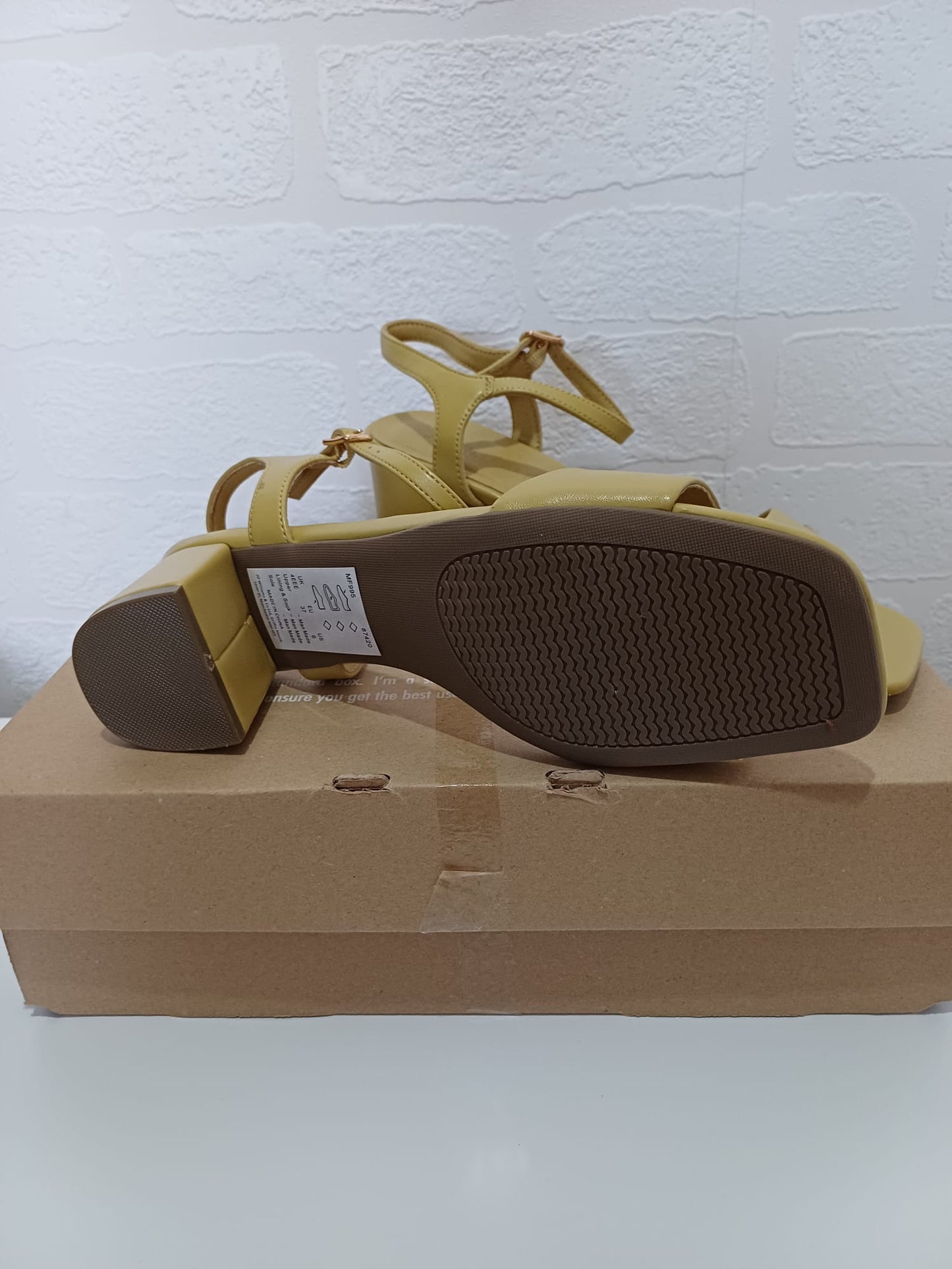 Women's Ankle Strap Sandals JD Williams Pistachio Colour Block Heel Open Square Toe Buckle Size 4 - New in Box