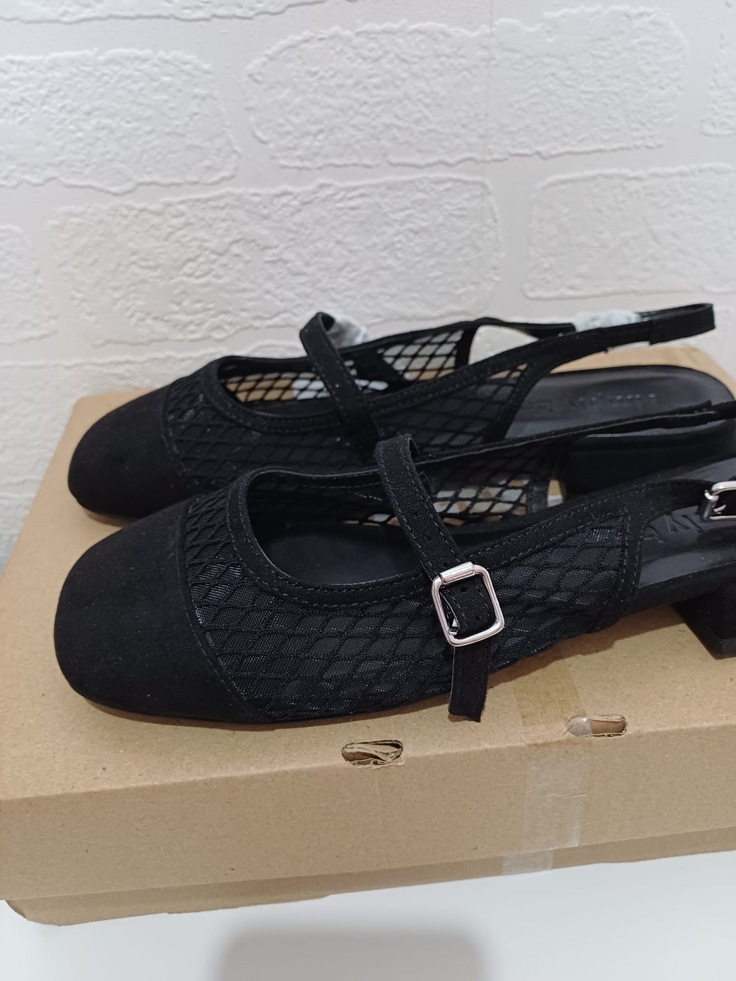 Women's Mary Jane Slingback Pump Simply Be Black Mesh Lace Low Heel Size 5 - New