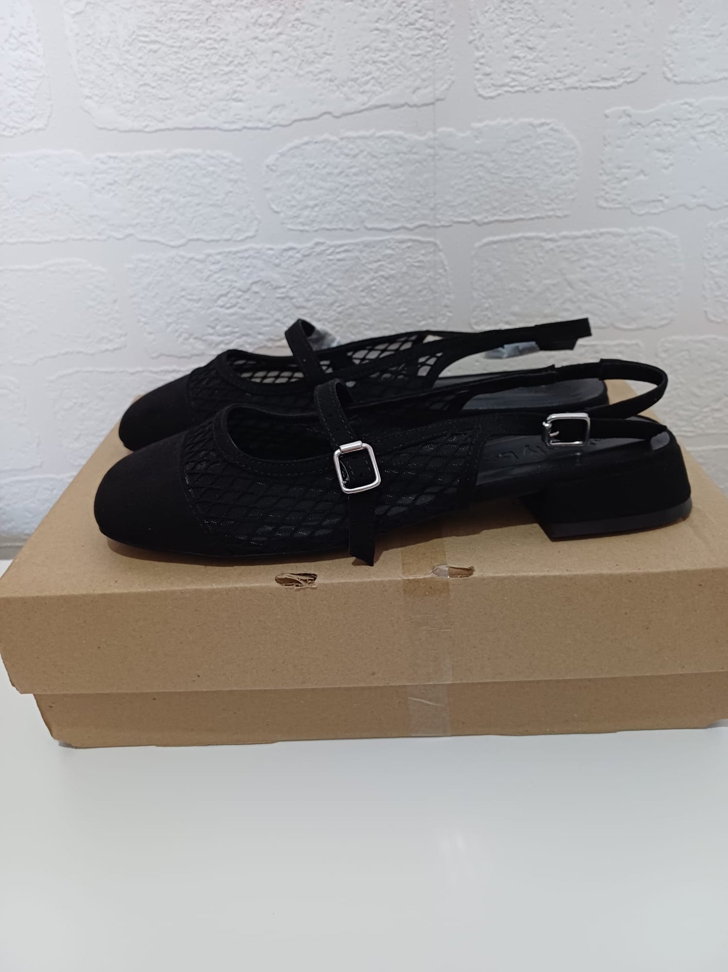 Women's Mary Jane Slingback Pump Simply Be Black Mesh Lace Low Heel Size 5 - New