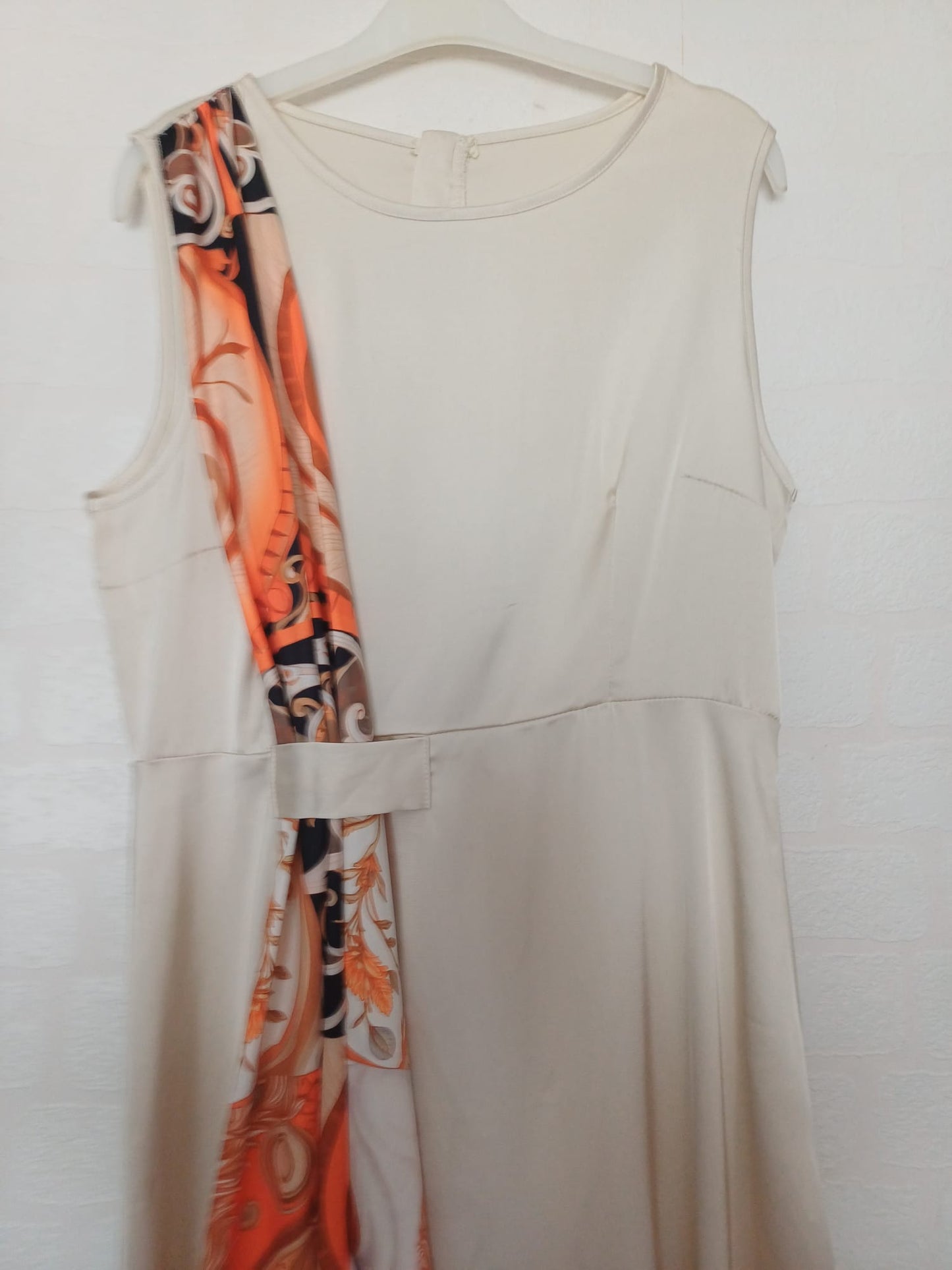 Women's Maxi Dress SHEIN Petite Cream/White Orange Scarf Horse Print Sleeveless Petite Size L Approx. 19" PTP - Very Good Condition