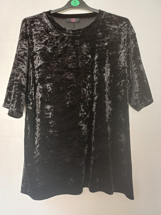 Women's Tunic Top SSS Sample Black Crushed Velvet 3/4 Sleeve Oversized Approx. 26" PTP - New With Tags