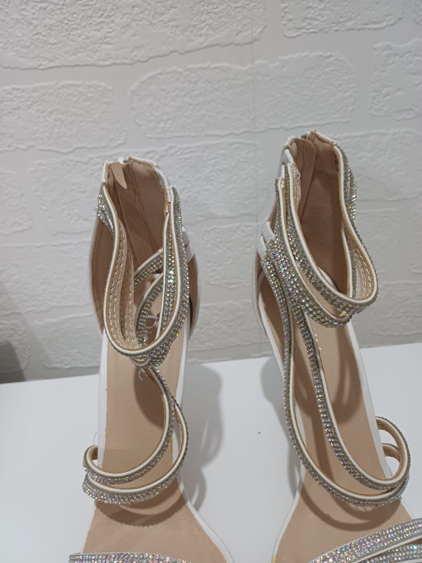 Women's Sandals Divine Diamante Strappy High Heel Size 6 Approx. 10cm Heel - New In Box