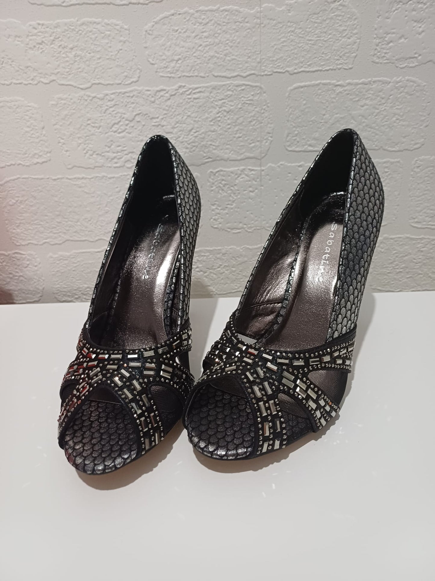 Women's Court Shoes Sabatine Pewter Shimmer Diamante Peep Toe Stiletto Size 4 Approx. 9cm Heel - New In Box