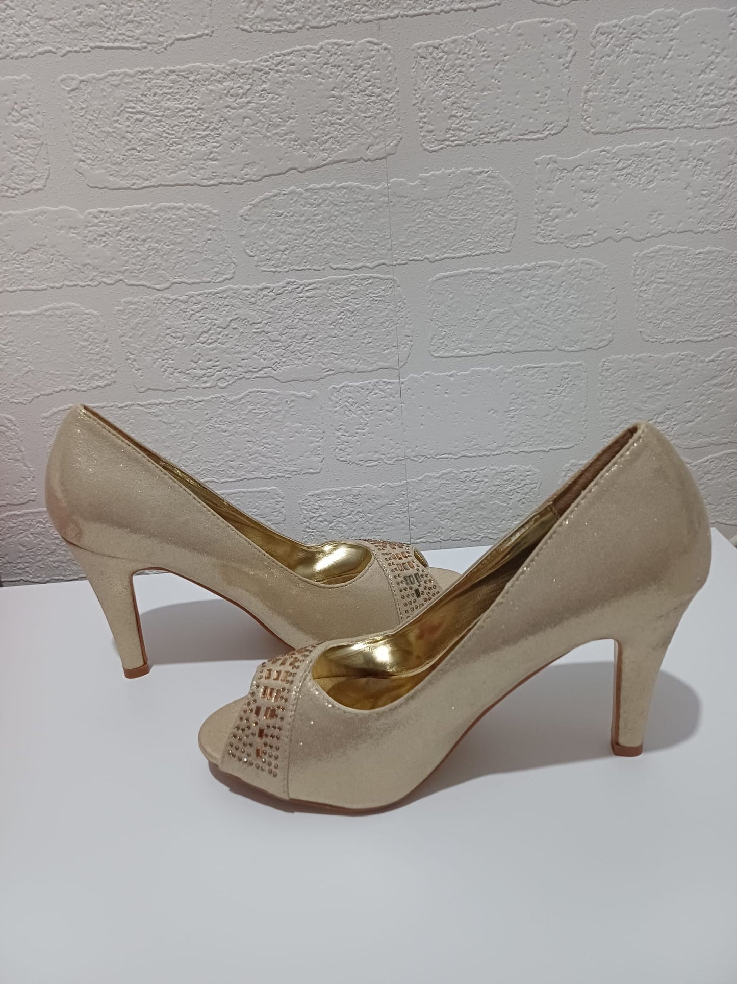 Women's Court Shoes Sabatine Gold Shimmer Diamante Peep Toe Stiletto Size 4 Approx. 9cm Heel - New In Box