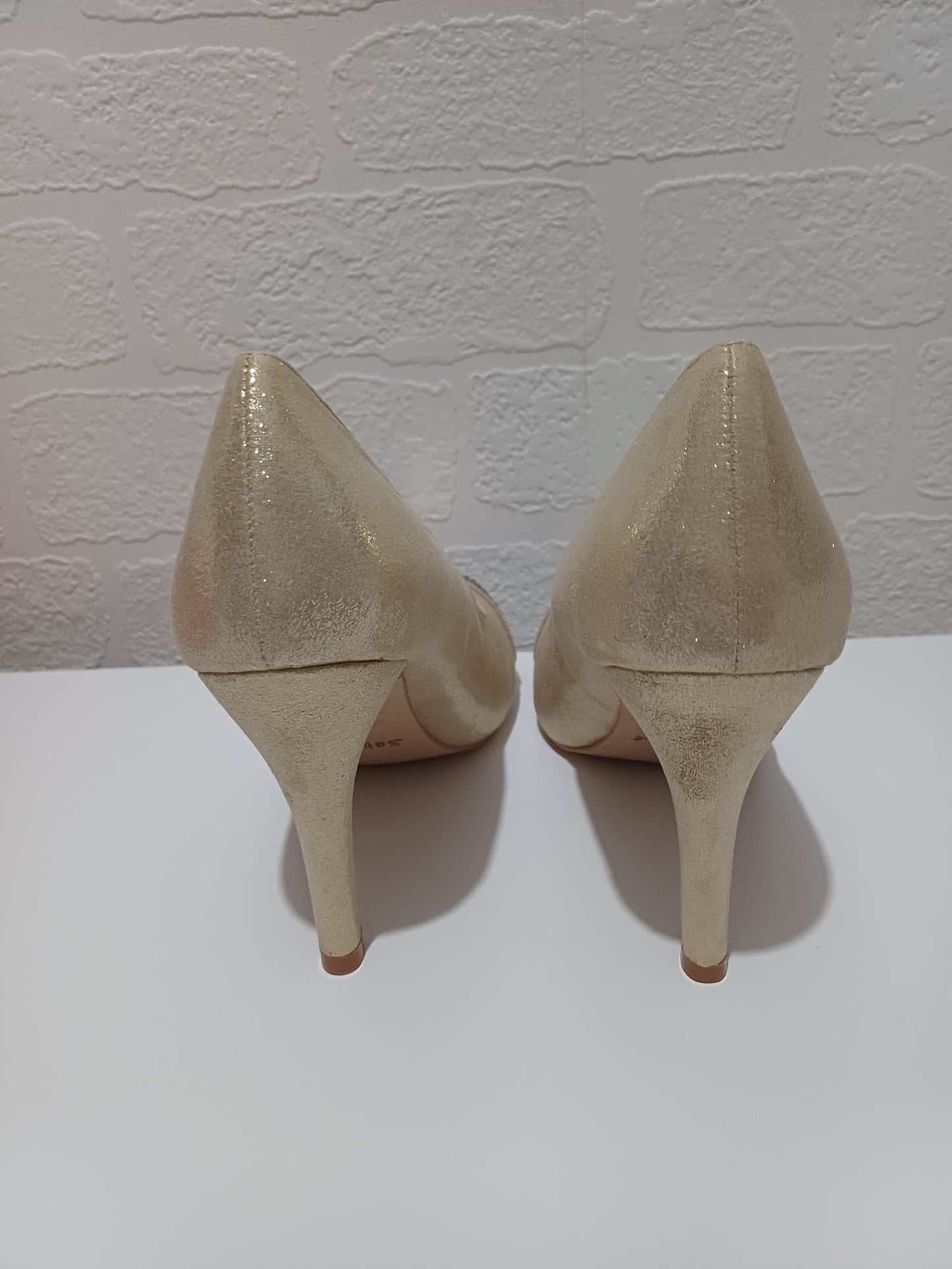 Women's Court Shoes Sabatine Gold Shimmer Diamante Peep Toe Stiletto Size 4 Approx. 9cm Heel - New In Box