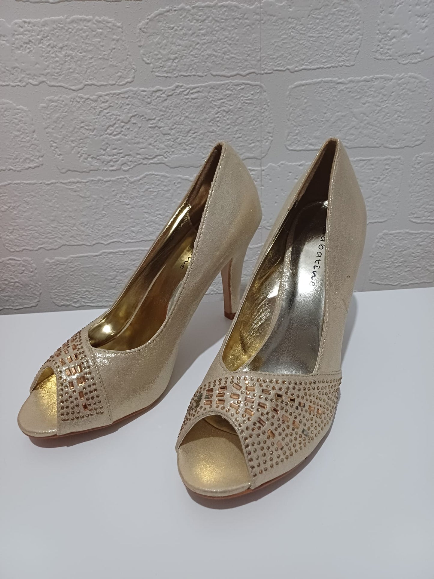 Women's Court Shoes Sabatine Gold Shimmer Diamante Peep Toe Stiletto Size 4 Approx. 9cm Heel - New In Box