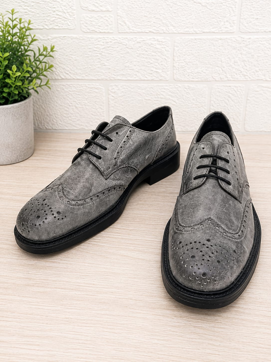 Men's Brogue Derby Shoes Rhode Taupe Grey Faux Leather Wingtip Lace Up UK 10 - New Without Box