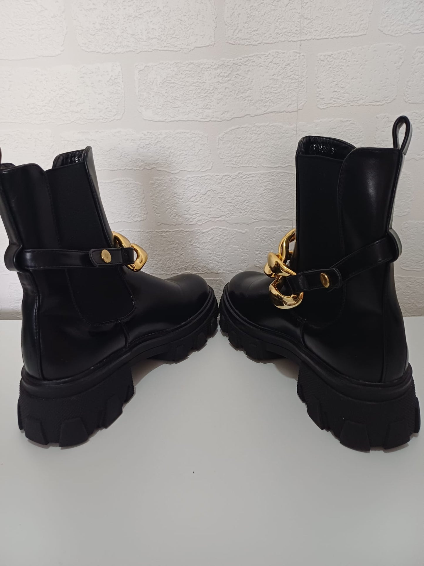 Women's Chelsea Ankle Boots Black Chunky Gold Chain Detail UK 6 - New Without Box