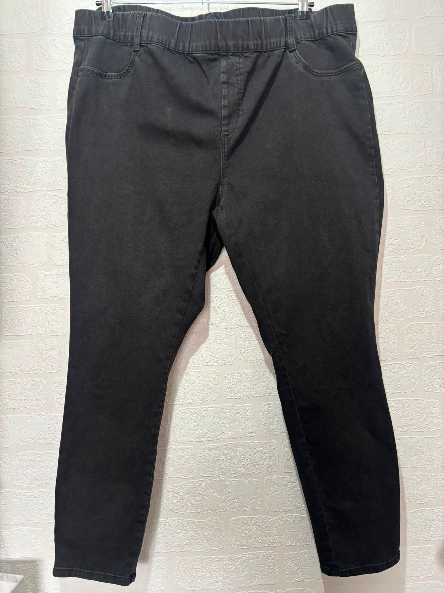 Women's Jeans GAP Black Straight Approx. 46" Stretched Waist 29" Inside Leg - Very Good Condition
