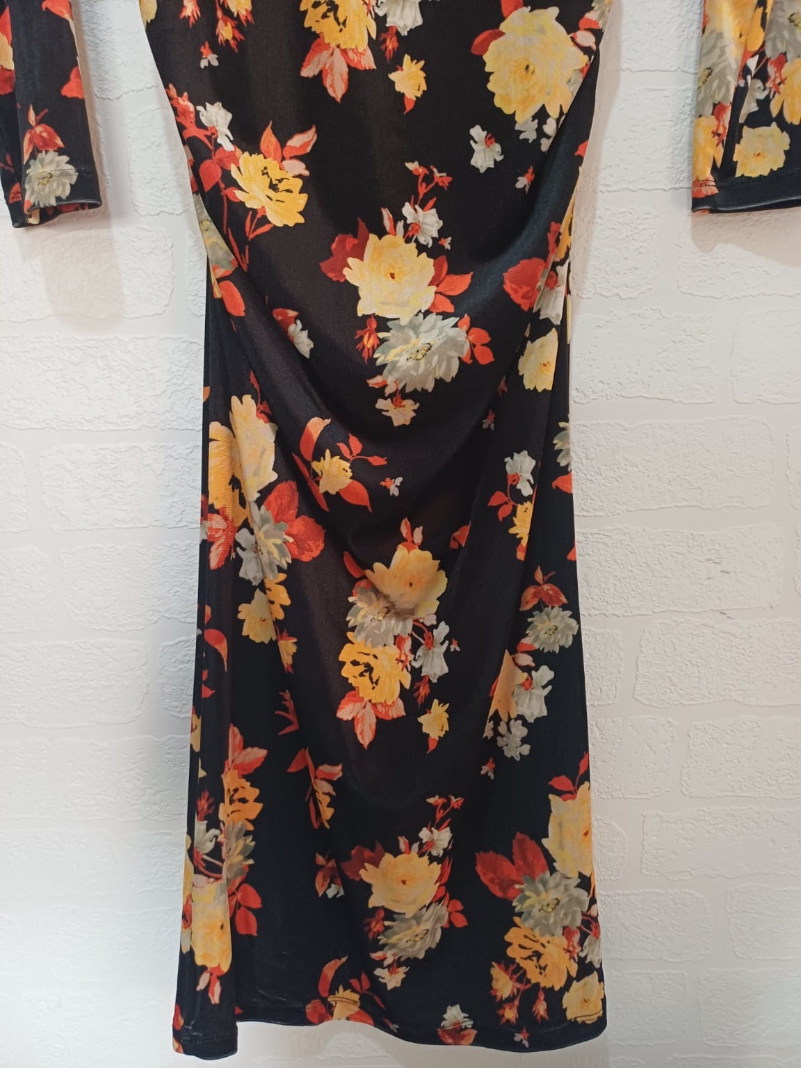 Women's Midi Dress Aura Black Yellow Orange Velvet Feel Bodycon Ruched Keyhole Neck Size 10 Approx. 15" PTP - Very Good Condition