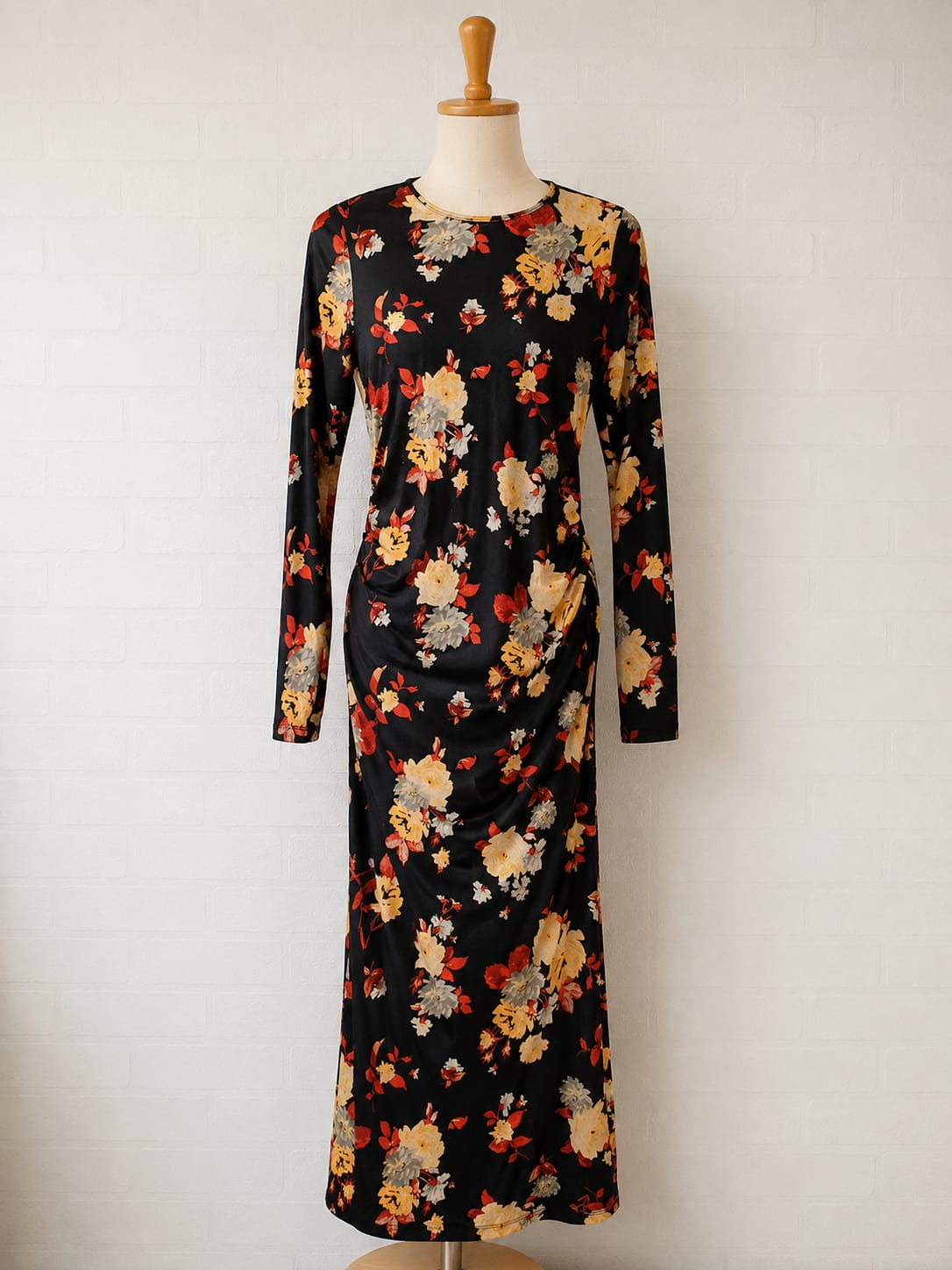 Women's Midi Dress Aura Black Yellow Orange Velvet Feel Bodycon Ruched Keyhole Neck Size 10 Approx. 15" PTP - Very Good Condition