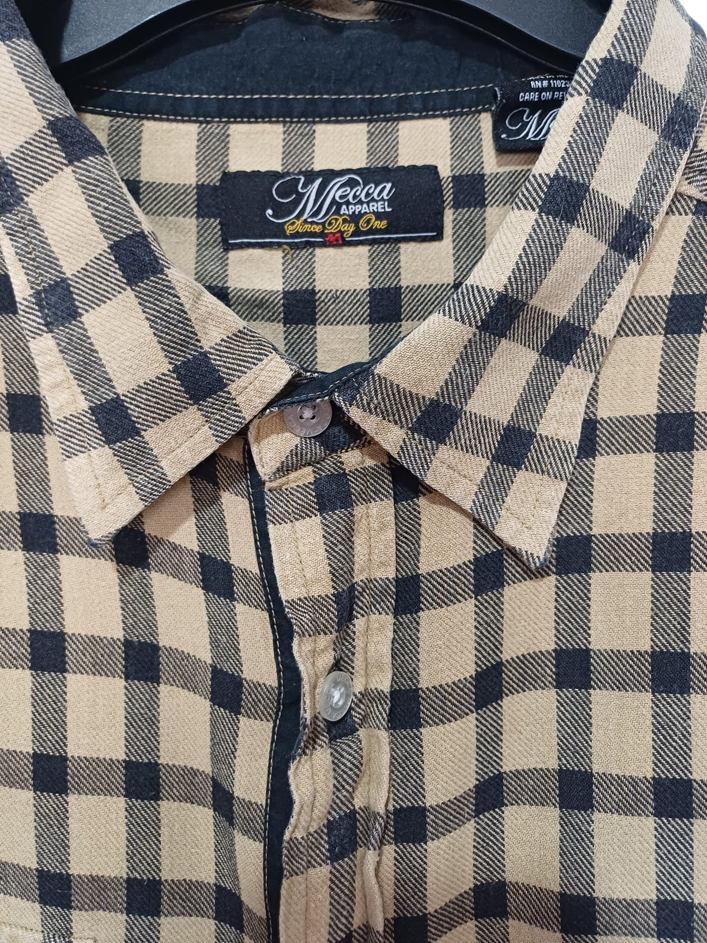 Men's Flannel Shirt Mecca Apparel Mustard/Black Button Front Size XL Approx. 24" PTP - Great Condition