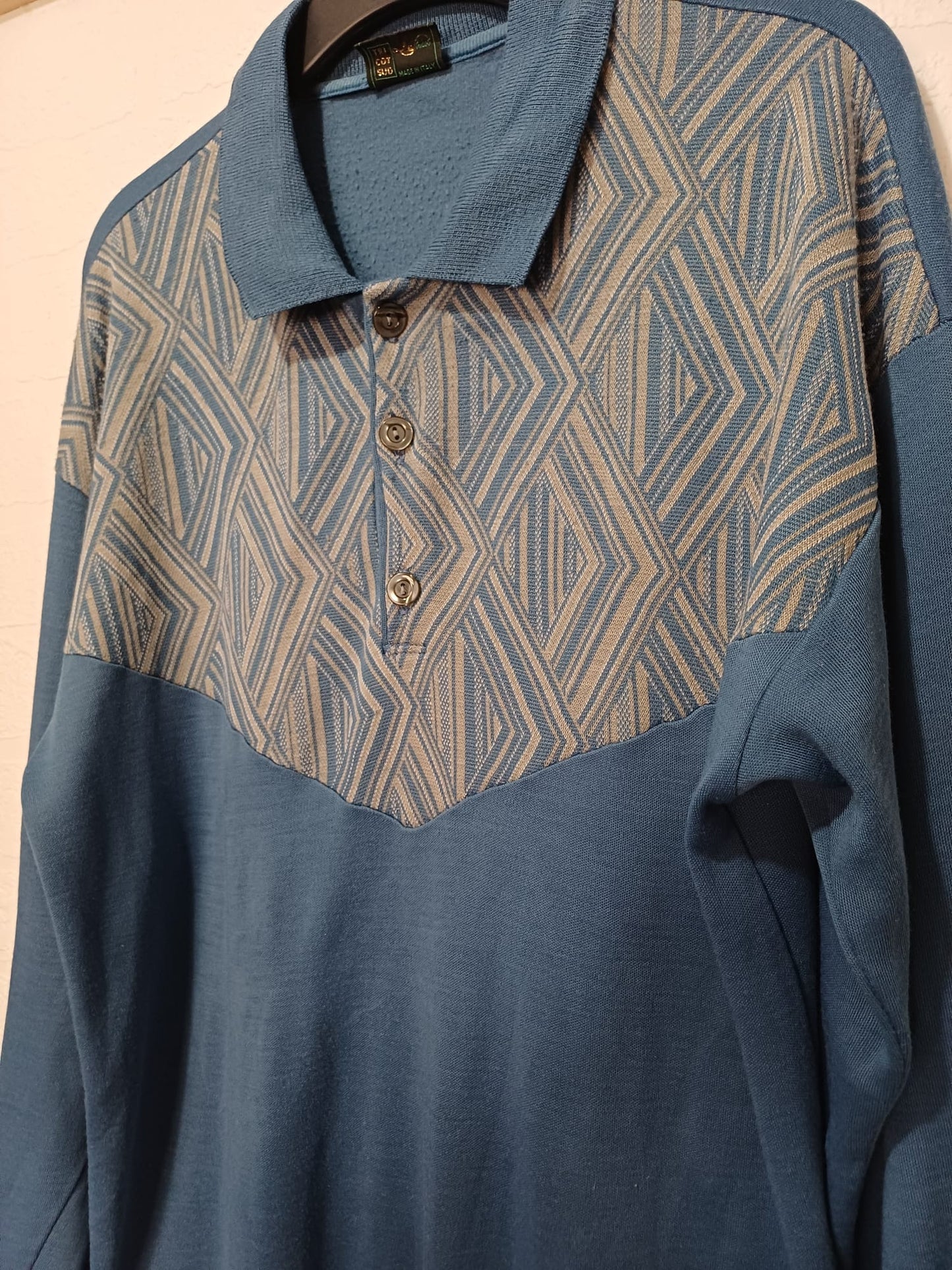 Men's Long Sleeve Polo Shirt Collection Tricot Misto Lana Blue Geometric Pattern Size 52 (M/L) Approx. 20.5" PTP - Good Condition