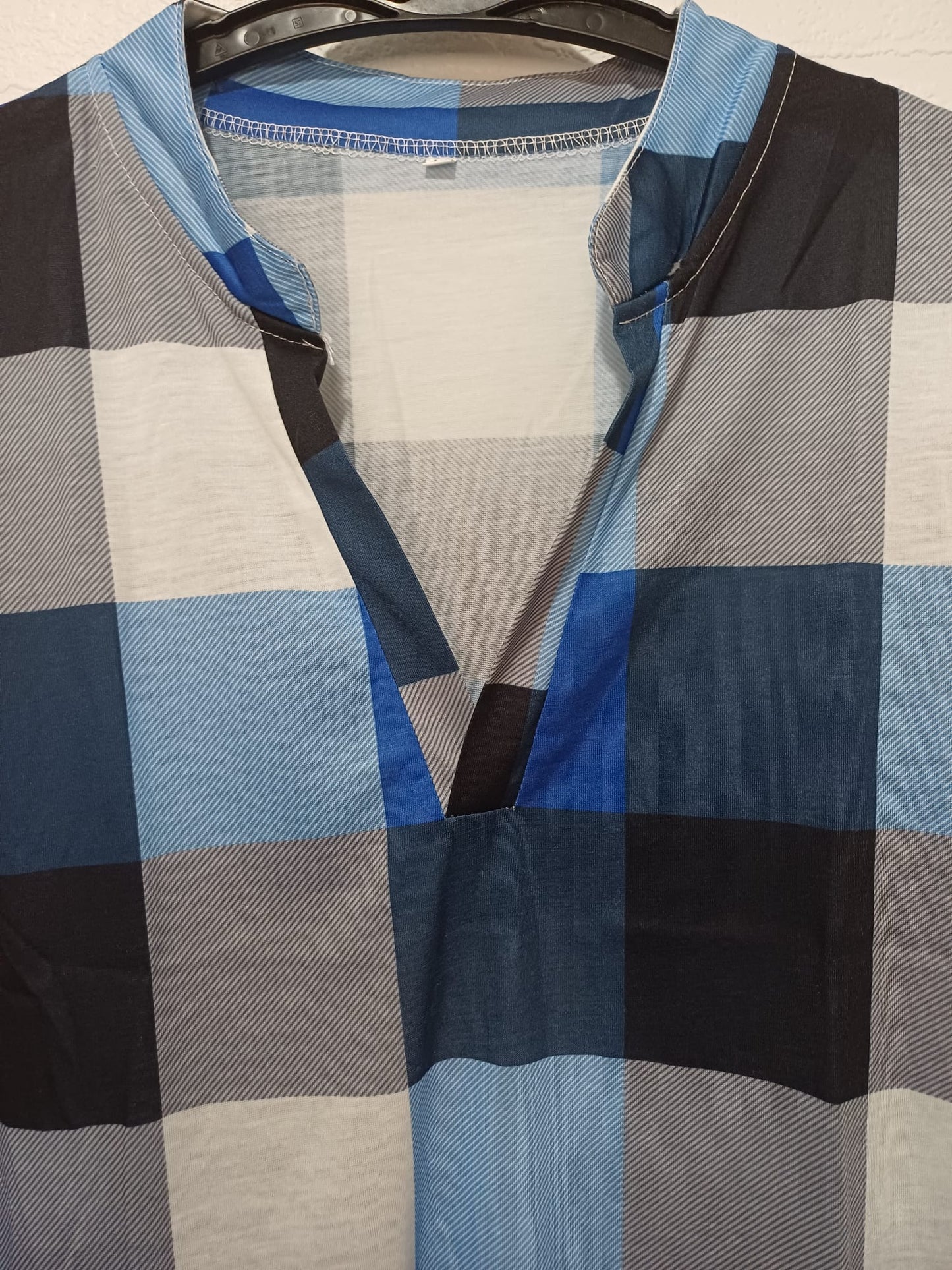 Women's Top Blue Check Long Sleeve V-Neck Button Tab Sleeves Size 12 Approx. 19" PTP - Brand New Without Tags