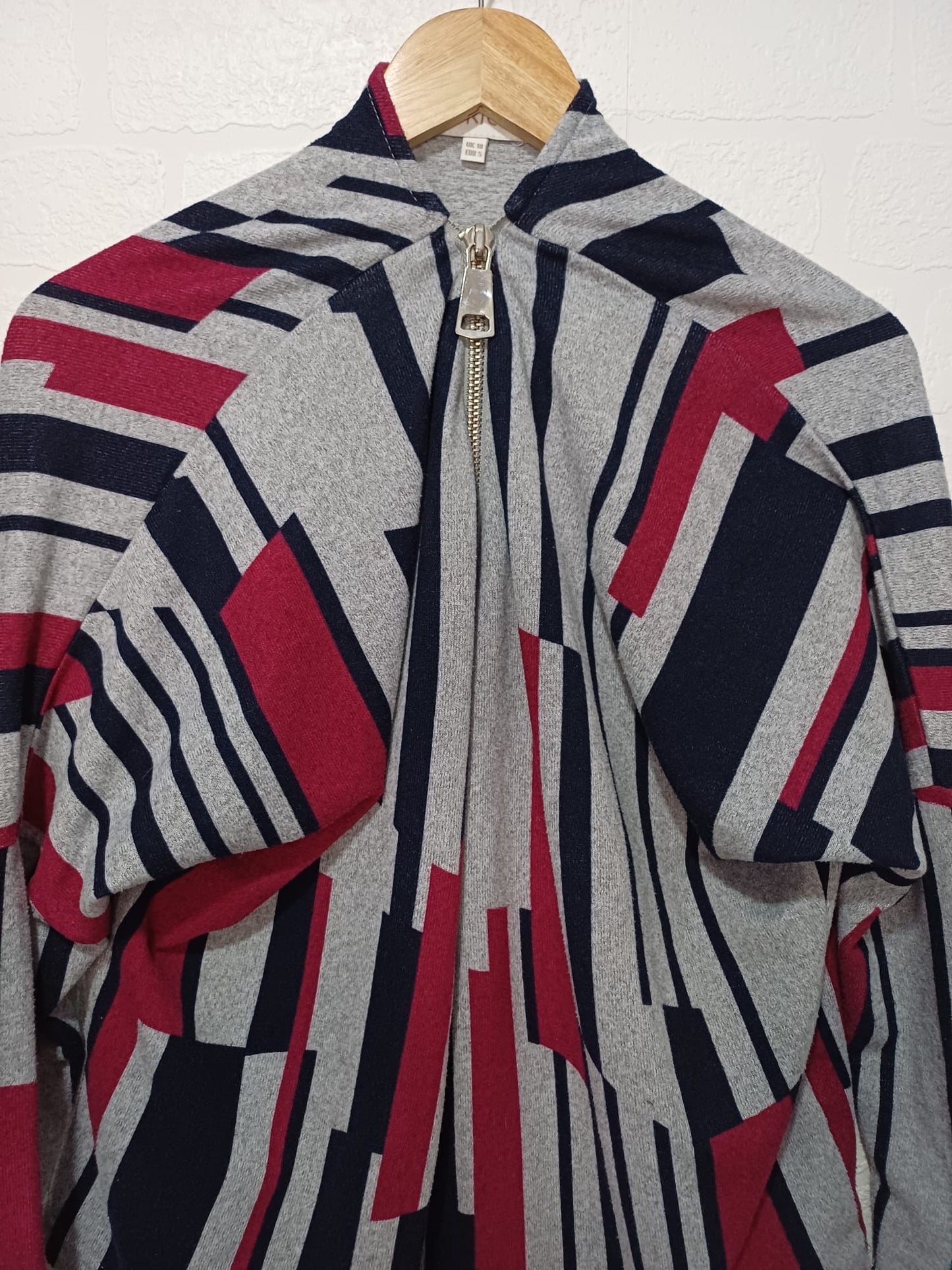 Women's Top Apricot Grey Burgundy Navy Blue Striped Zip Front High Neck Batwing Size 10 - Very Good Condition