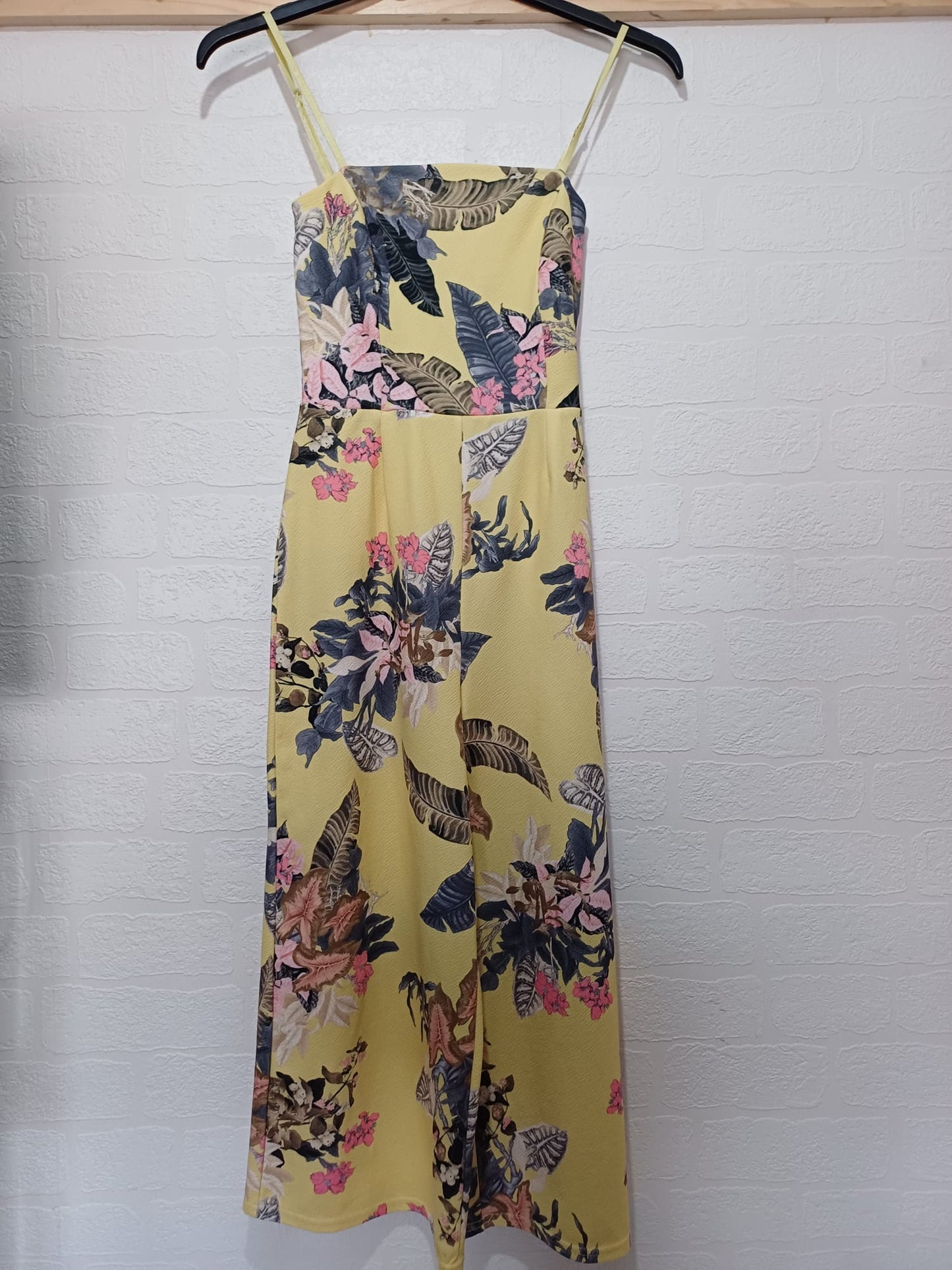 Women's Jumpsuit Quiz Yellow Floral Size 6 - Great Condition