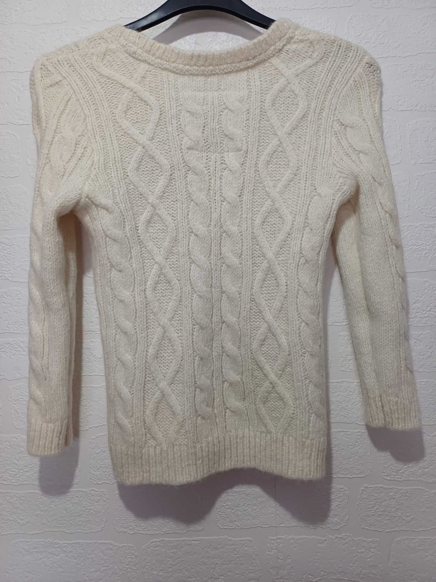 Women's Jumper Abercrombie & Fitch Cream Cable Knit Alpaca Crew Neck Embroidered Moose Logo Size Large - Good Condition