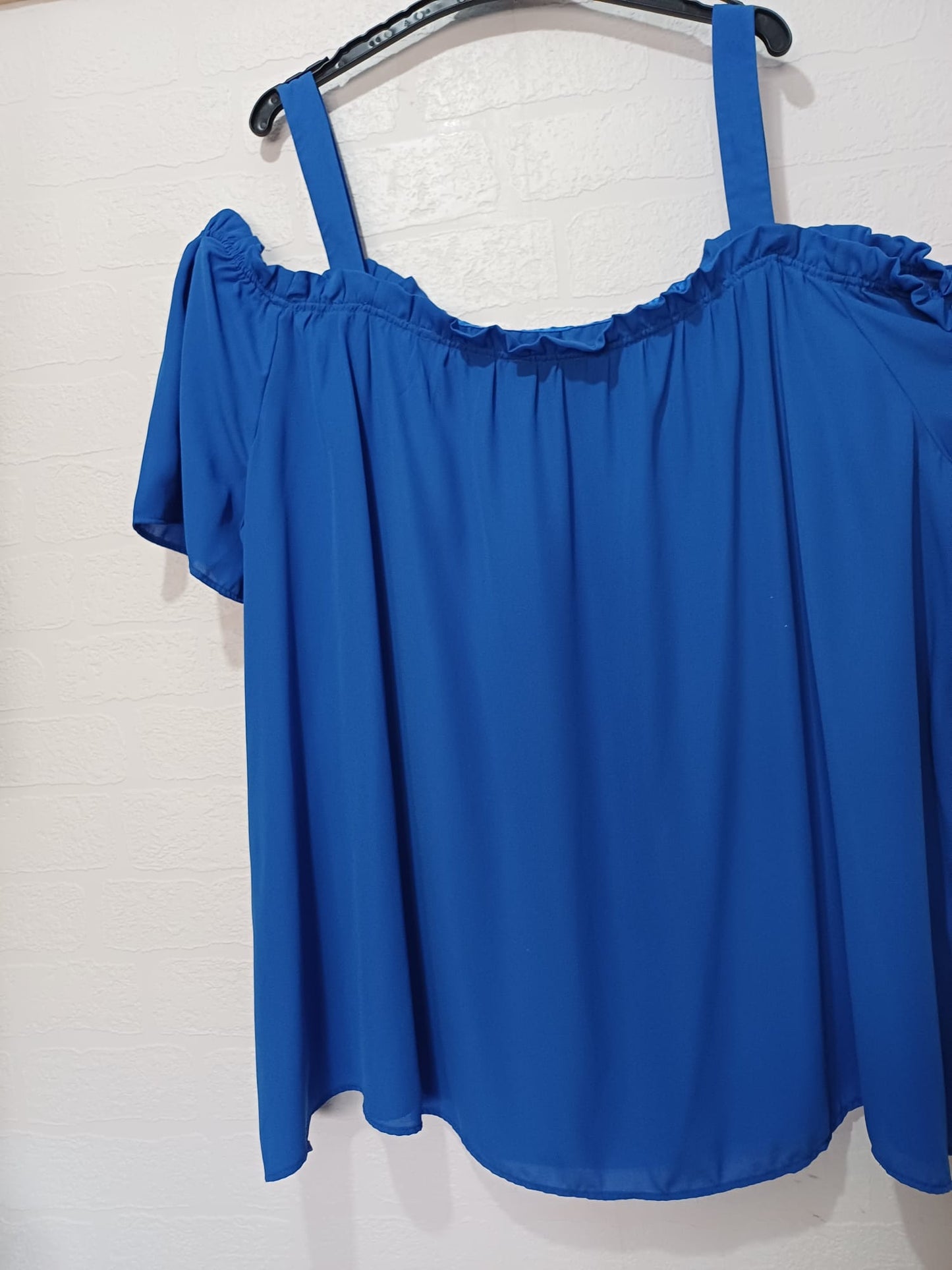 Women's Top New Look Curves Royal Blue Cold Shoulder Wide Short Sleeve Floaty Plus Size 28 Approx. 31" PTP - Great Condition
