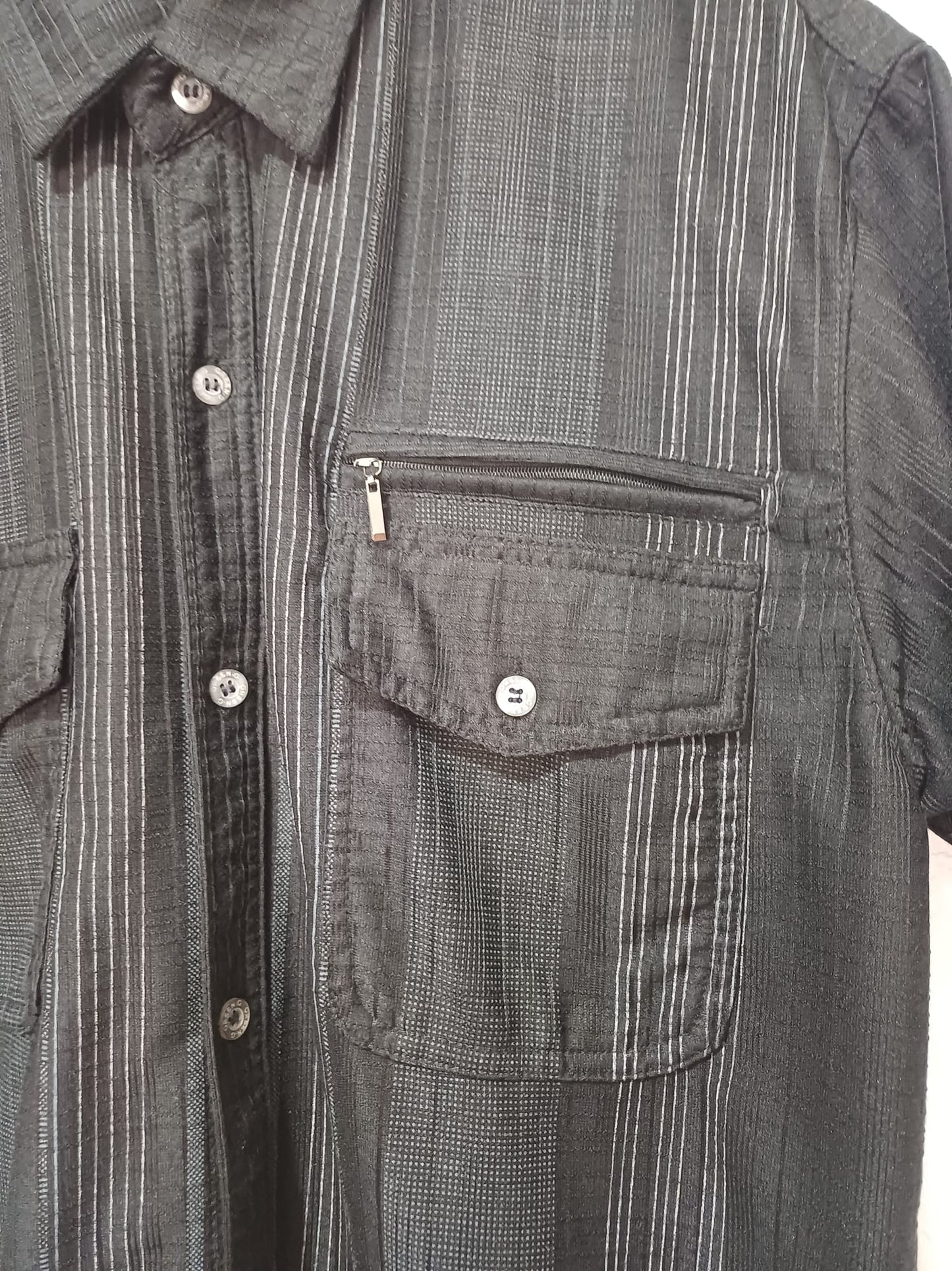 Men's Shirt Green G Black Green Stripe Short Sleeve Zip Pocket Size L Approx. 21" PTP - Very Good Condition