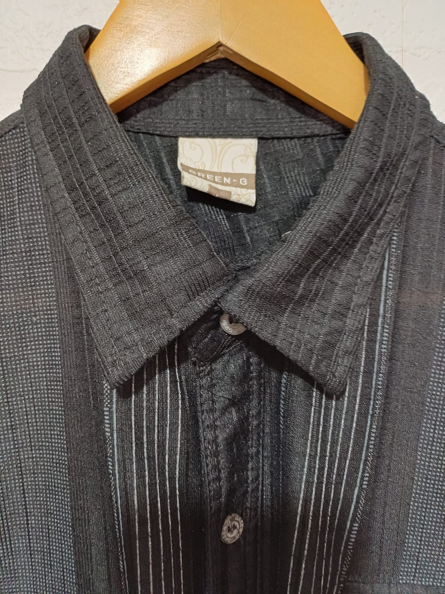 Men's Shirt Green G Black Green Stripe Short Sleeve Zip Pocket Size L Approx. 21" PTP - Very Good Condition