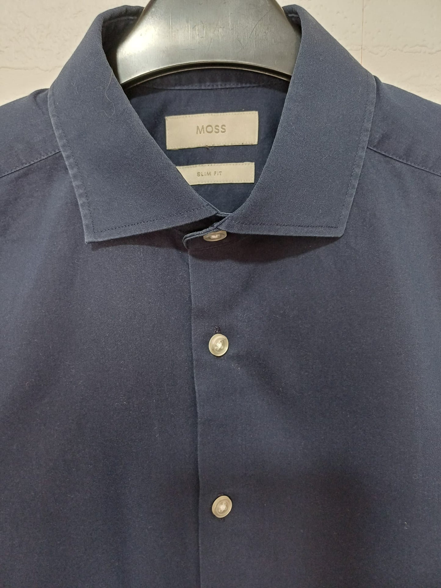 Men's Shirt Collection Navy Blue Long Sleeve Button Front Slim Fit 14.5" Neck Approx. 18" PTP - Great Condition