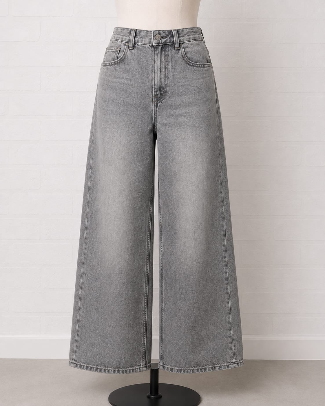 Women's Jeans New Look Washed Grey Wide-Leg Age 14 / UK Size 8 W28 L30 Approx. 19" PTP - Great Condition