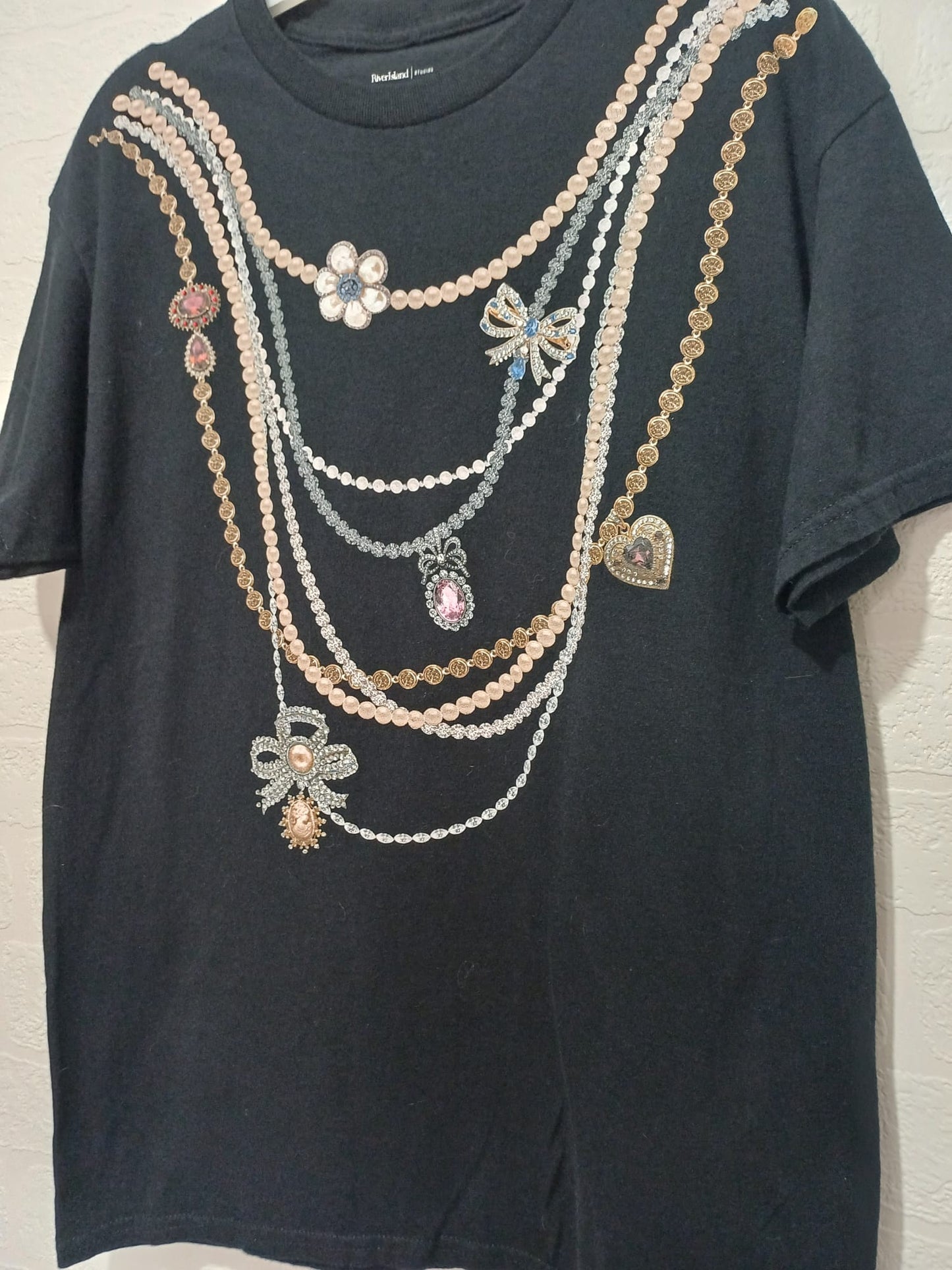 Women's T-Shirt River Island Black Jewellery Print Size S Approx. 19" PTP - Excellent Condition