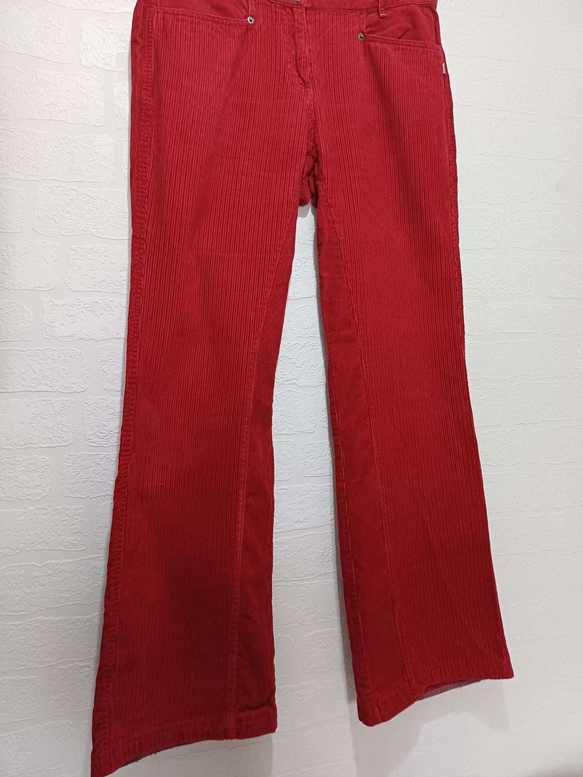 Women's Trousers s.Oliver Red Corduroy Flared 34W 31L - Very Good Condition