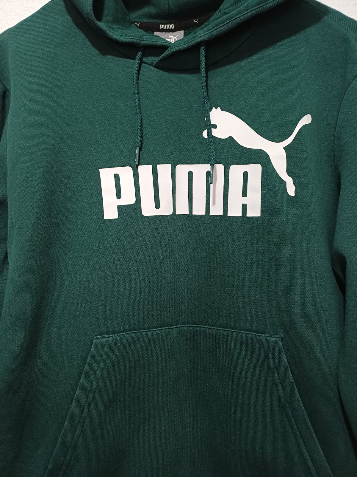 Men's Hoodie Puma Green Logo Pullover Drawstring Size S Approx. 21" PTP - Very Good Condition