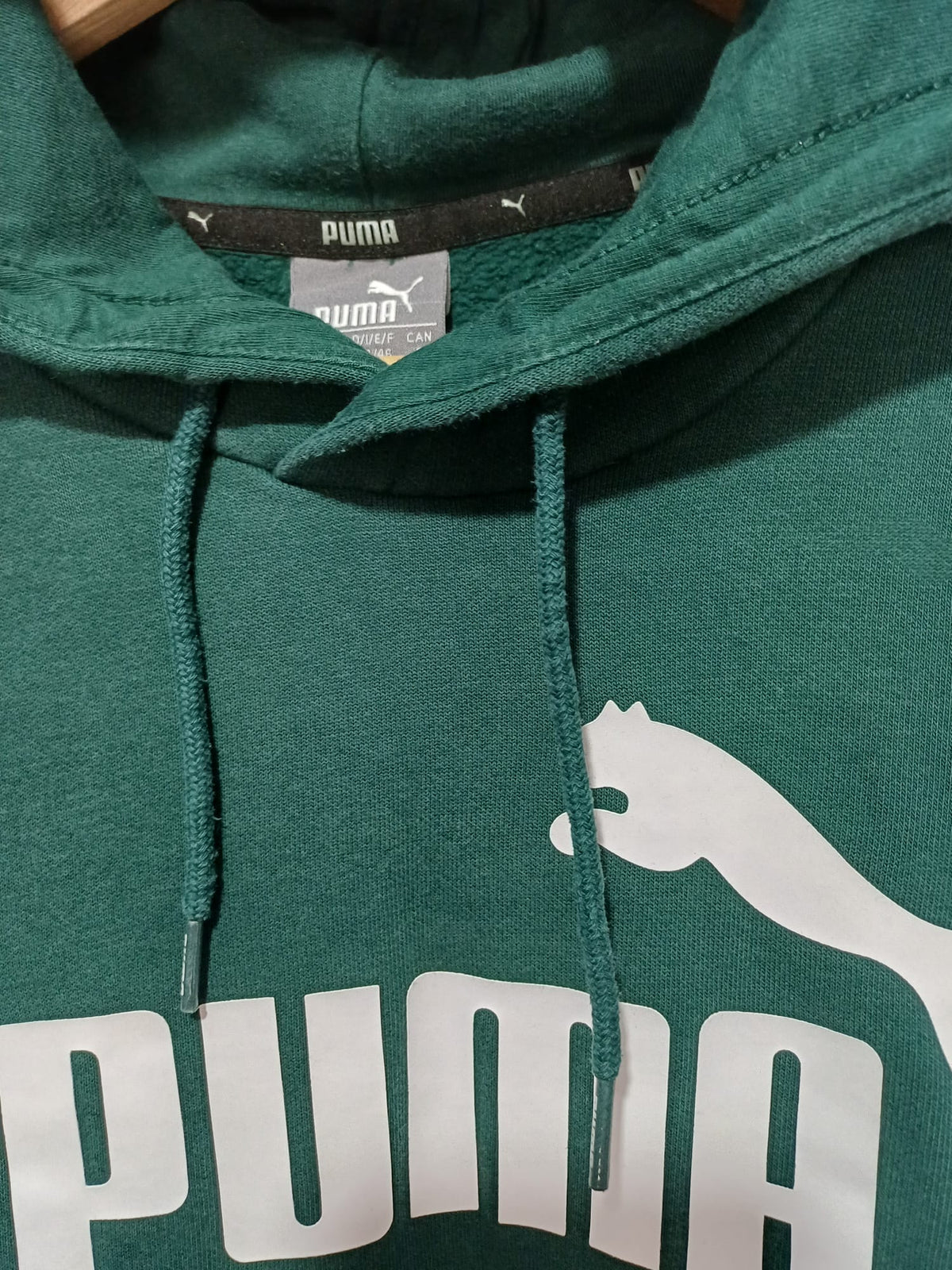 Men's Hoodie Puma Green Logo Pullover Drawstring Size S Approx. 21" PTP - Very Good Condition