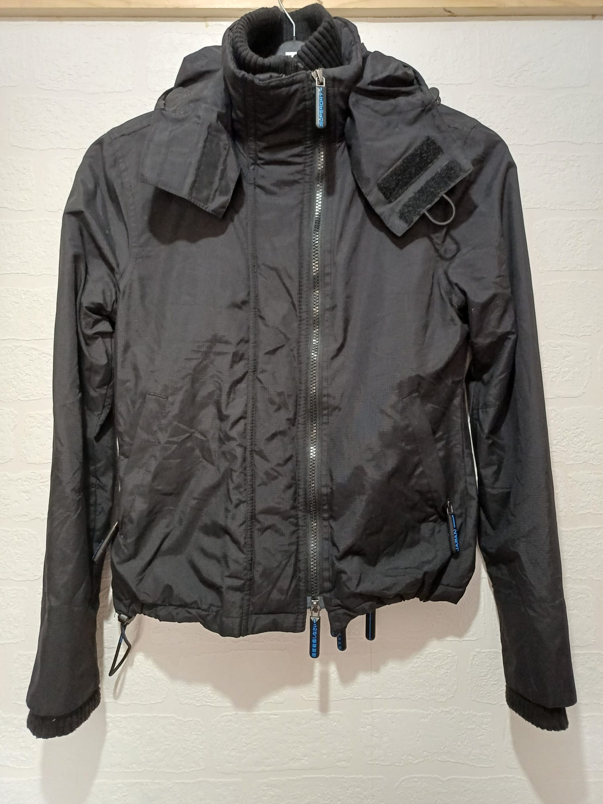 Women's Jacket Superdry Japan Black Hooded Windcheater XS Approx. 17" PTP - Very Good Condition