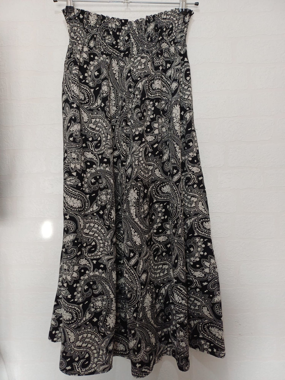 Women's Trousers QED London Black & White Paisley Wide Leg Palazzo Size M - Very Good Condition