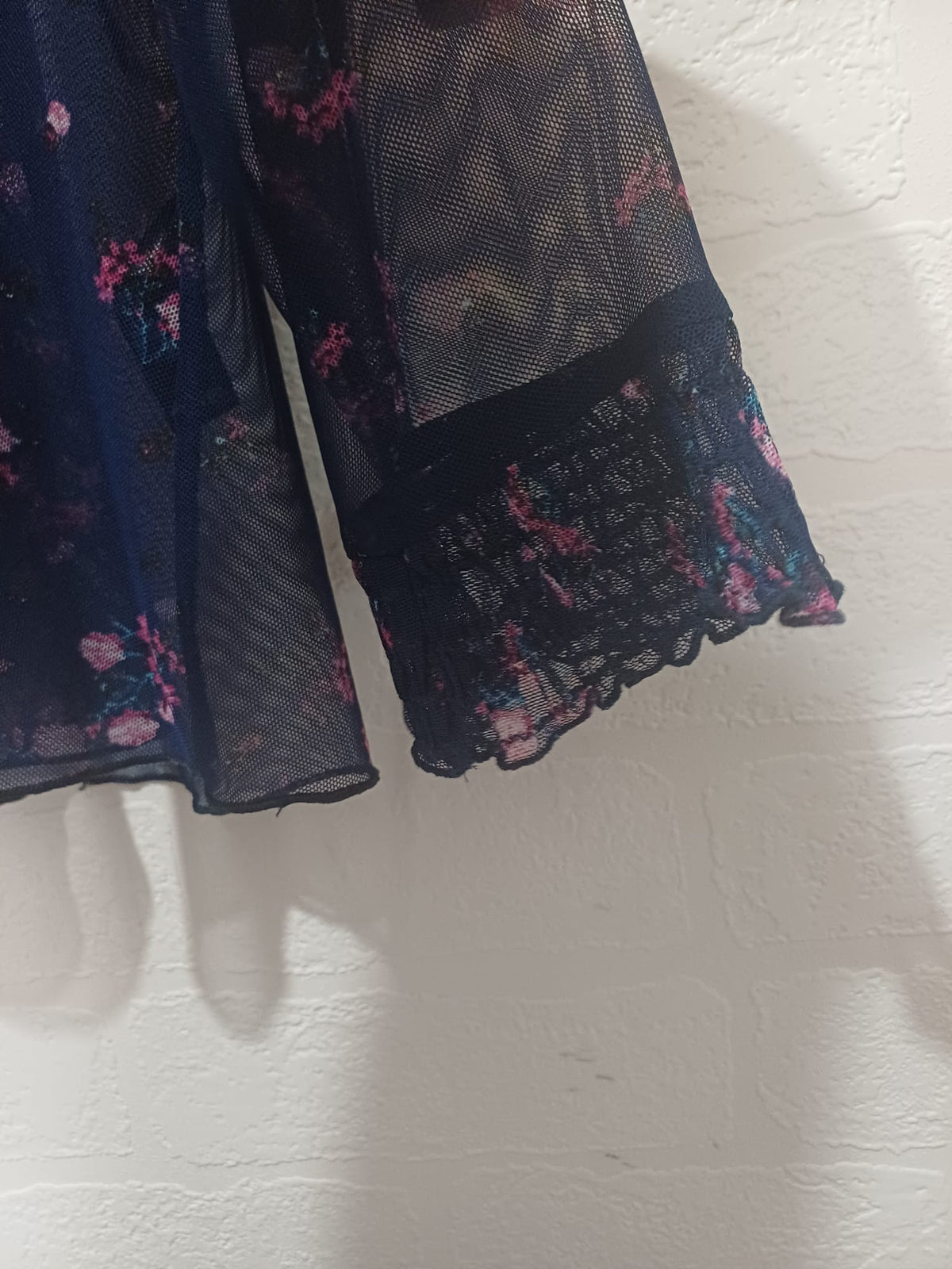Women's Top George Navy Blue Floral Mesh Ruffle Lace Cuff Sheer Plus Size 24 Approx. 24" PTP - Good Condition