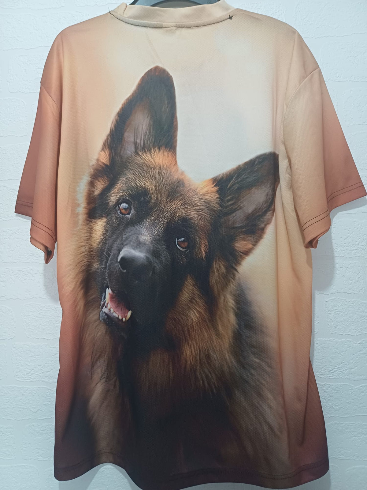 Men's T-Shirt Unbranded German Shepherd Dog Print Crew Neck Size XL Approx. 23.5" PTP - Good Condition