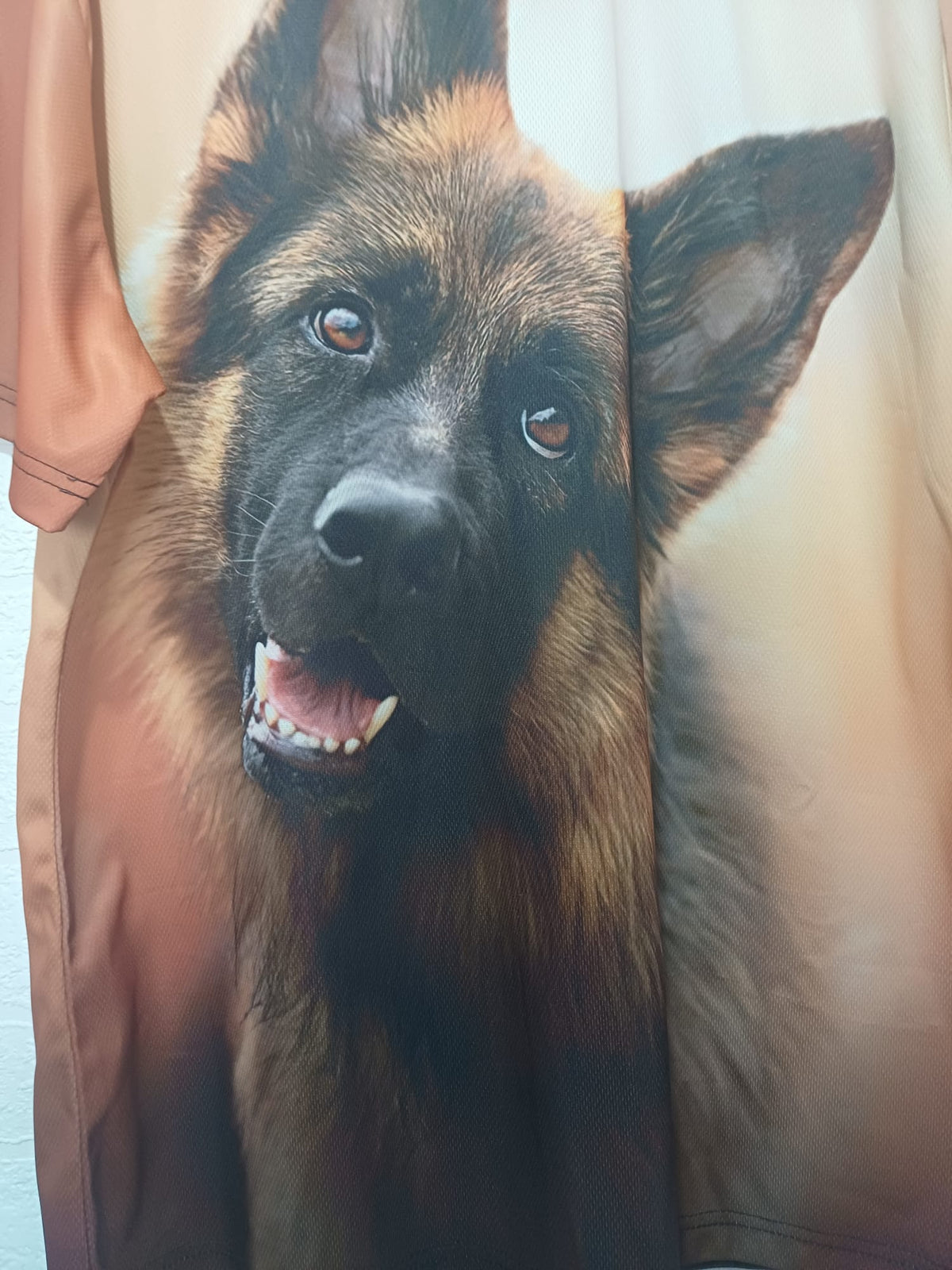 Men's T-Shirt Unbranded German Shepherd Dog Print Crew Neck Size XL Approx. 23.5" PTP - Good Condition