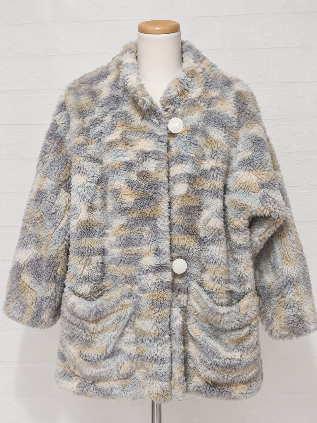 Women's Coat Fluffy Teddy Fleece Pastel Grey Blue Cream Oversized Size UK 14-16 Approx. 23" PTP - Good Condition