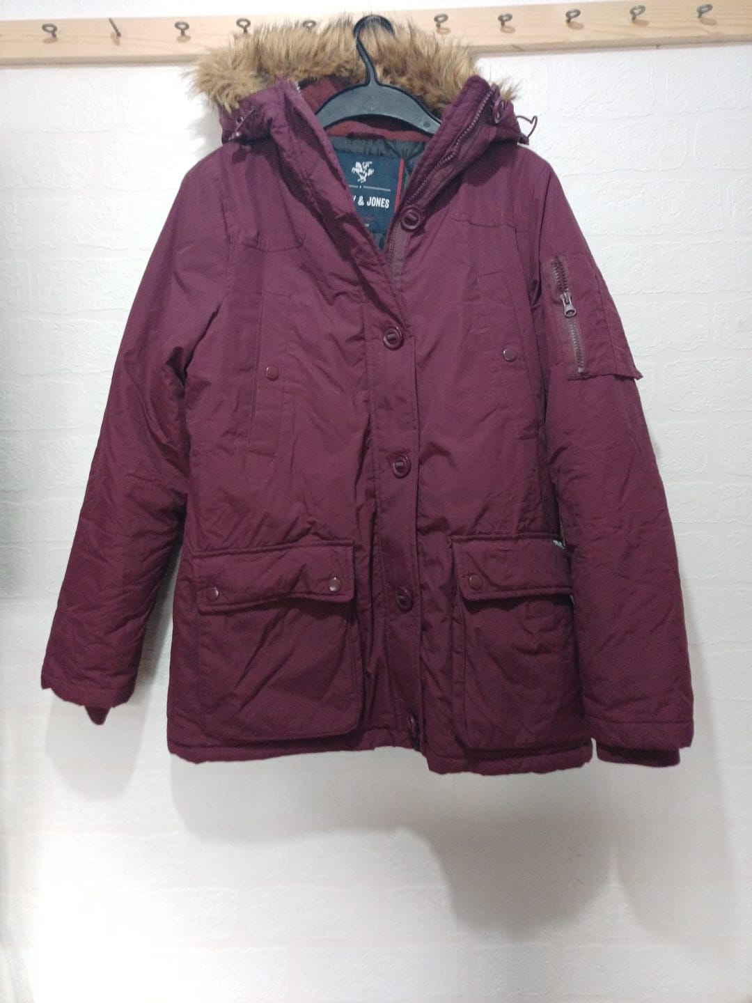 Women's Coat Harvey & Jones Burgundy Hooded Padded Parka Faux Fur Trim Size M Approx. 20" PTP - Good Condition