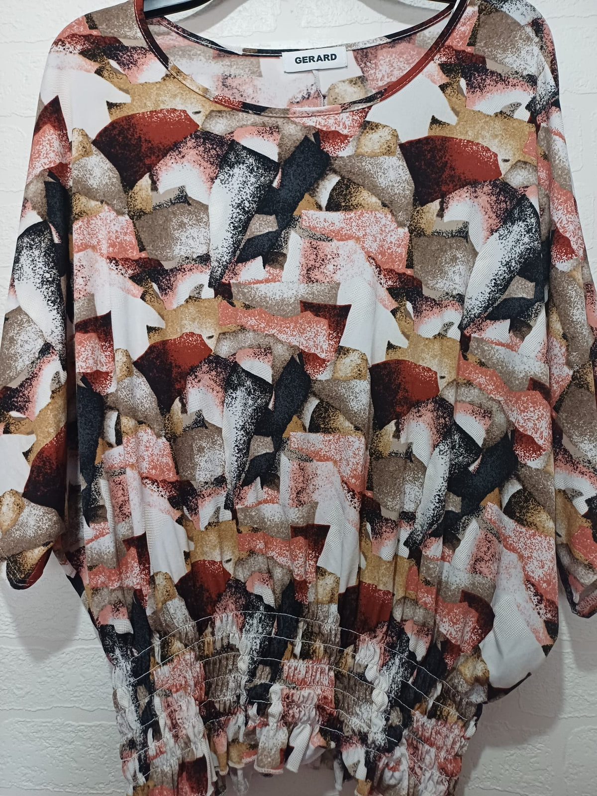 Women's Top Gerard Pink Brown Black Cream Abstract Print Batwing Size 22/L - Very Good Condition